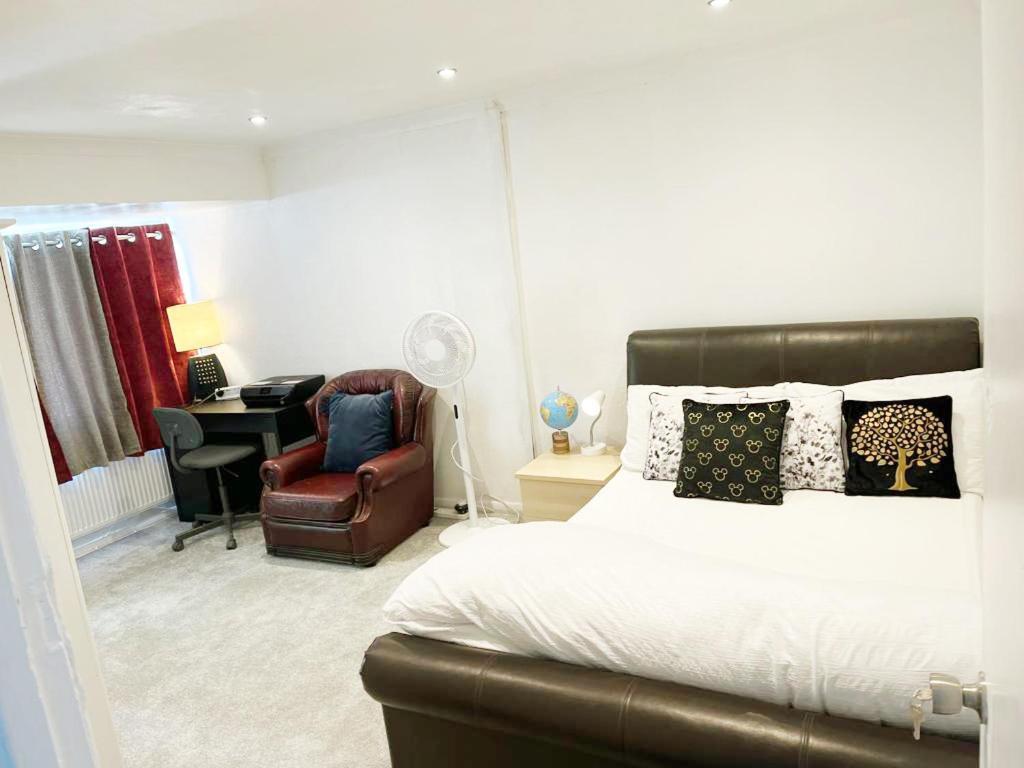 Blessings Of Peace Home Away From Home Cardiff Exterior foto
